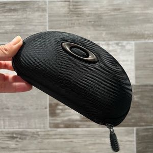 Oakley sunglasses Case with zipper